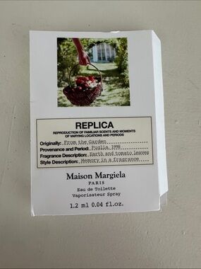 Maison Martin Margiela Replica Sample Memory in a Fragrance new